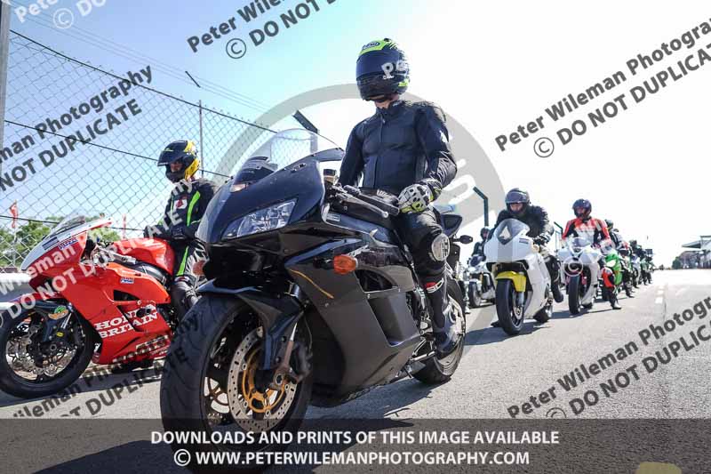 donington no limits trackday;donington park photographs;donington trackday photographs;no limits trackdays;peter wileman photography;trackday digital images;trackday photos